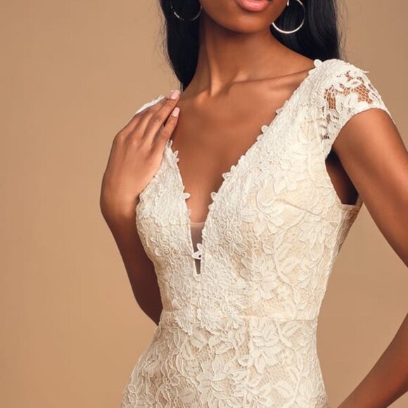 Lulus White Lace Cap Sleeve Plunge Mermaid Maxi Dress Size XS - Picture 3 of 12